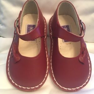 L’amour size 5 Mary Jane baby shoes